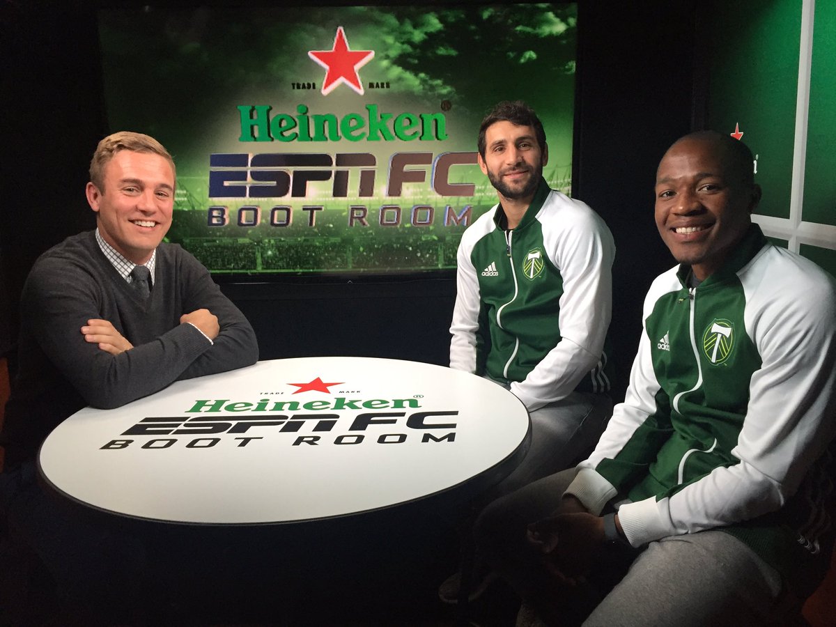 TaylorTwellman's tweet photo. Enjoyed @DiegoDv8 and @darlingtonnagbe today on our @HeinekenSoccer @ESPNFC bus! 🚌#FCBootRoom #AmazingPlayers https://t.co/jNWY3NDrVD