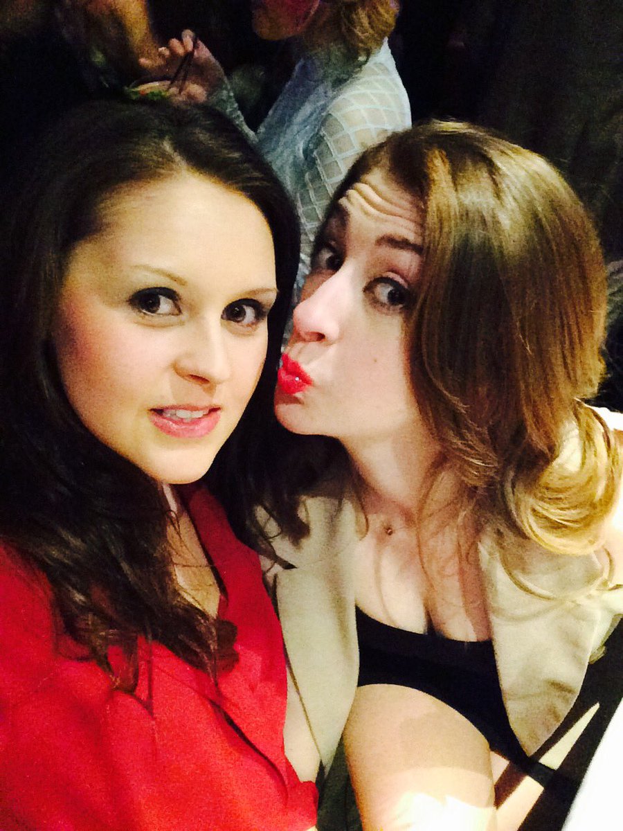 rachelwareing90's tweet photo. @portofinomojito @DebbieOHare 3 For 2 cocktails #unheard of #mustbeus #smile 🍸🍾😆😉 https://t.co/aXmnD58H05