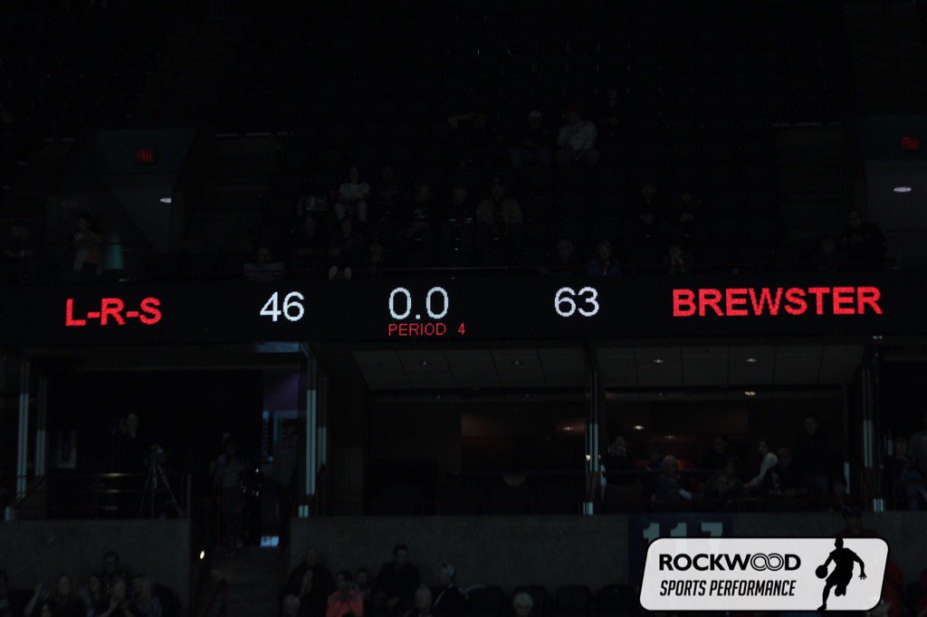700espnHS's tweet photo. Boys 2B 3rd/5th final. Brewster 63 Lind Ritzville Sprague 46. #HardwoodClassic #wiaa #Wapreps https://t.co/S1Skh6QDg6
