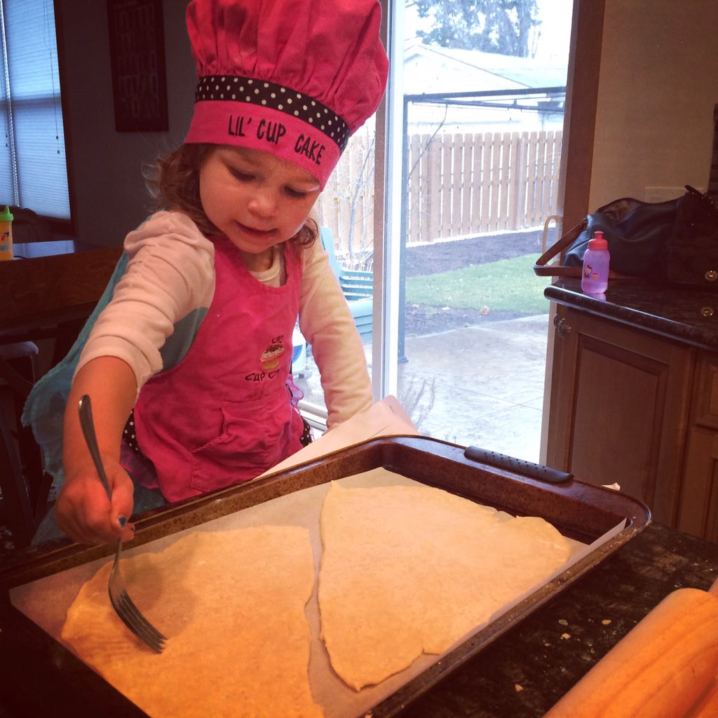 Cheftovers's tweet photo. Currently cranking out olive oil crackers from @grahamelliot cook book, #CookingLikeAMasterChef, w/my fav sous chef https://t.co/T2rt7kMHzu