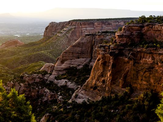 coloradoan's tweet photo. Who needs an exotic trip when you have Colorado? 5 ways to do spring break in #Colorado https://t.co/iPBs7j5z3p https://t.co/SxALZDpca7