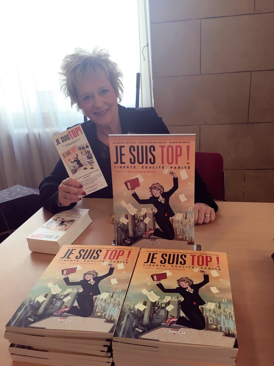 BlandineMetayer's tweet photo. Hier en dédicace au cercle @InterElles ! https://t.co/p9SLoODg6U