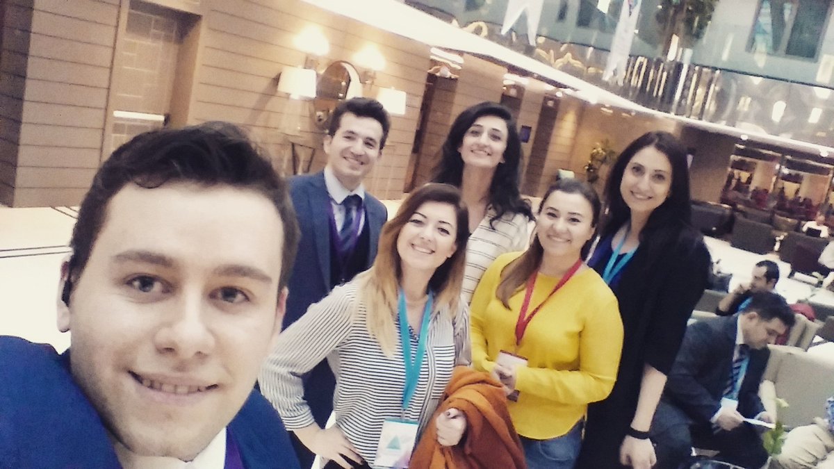 alpergorur's tweet photo. Ve işte #ytüböte bir arada.#Etz2016 😀 https://t.co/0uzlAkGpGR