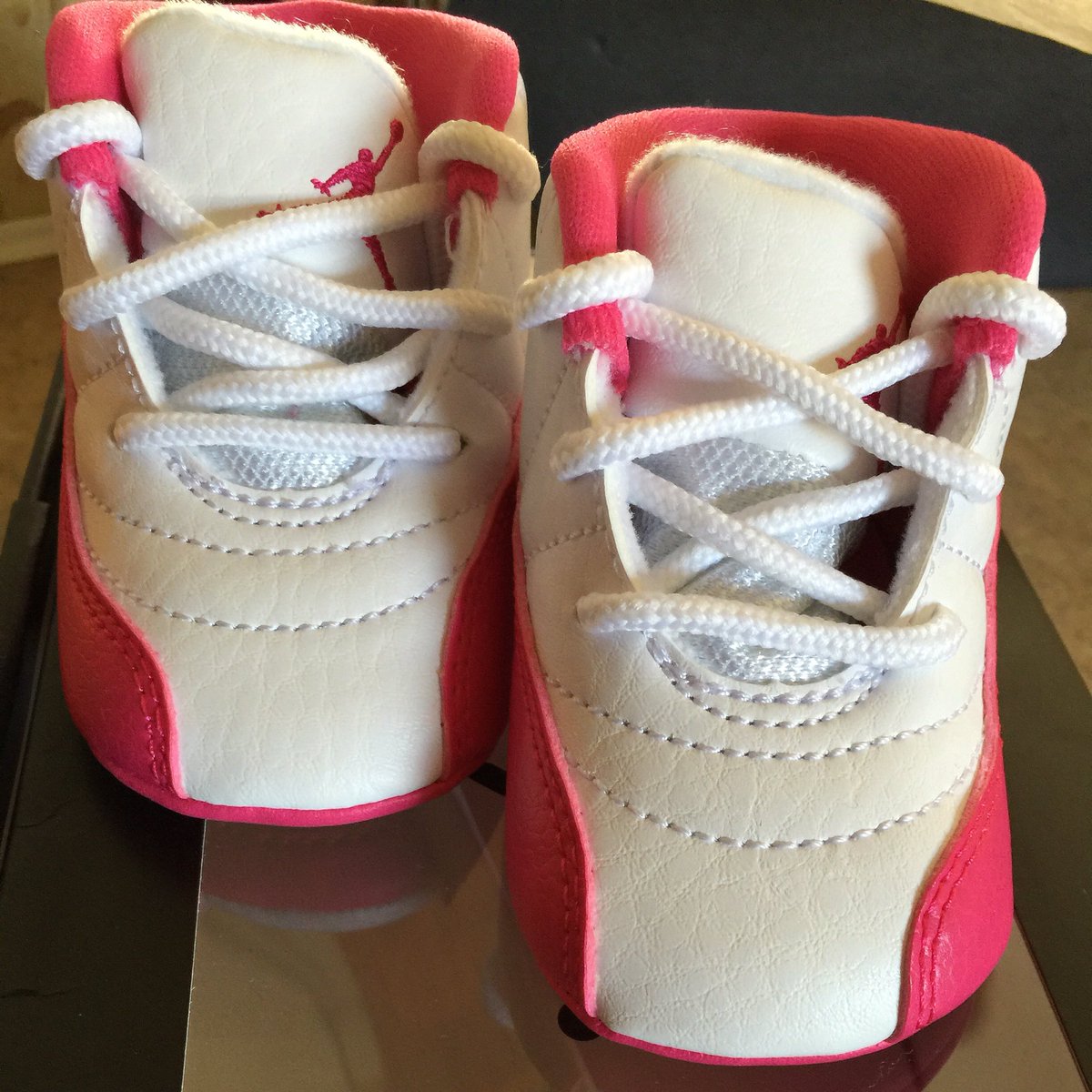 krieshashepher's tweet photo. My bby sis shoes https://t.co/vR5ZP9WMkd