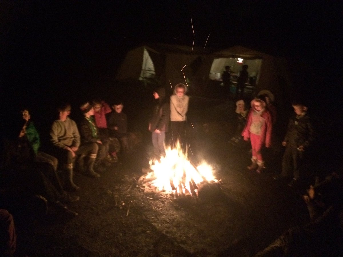 kewstokescouts's tweet photo. Good old sing song round the camp fire tonight. https://t.co/tKPHW2Egvx
