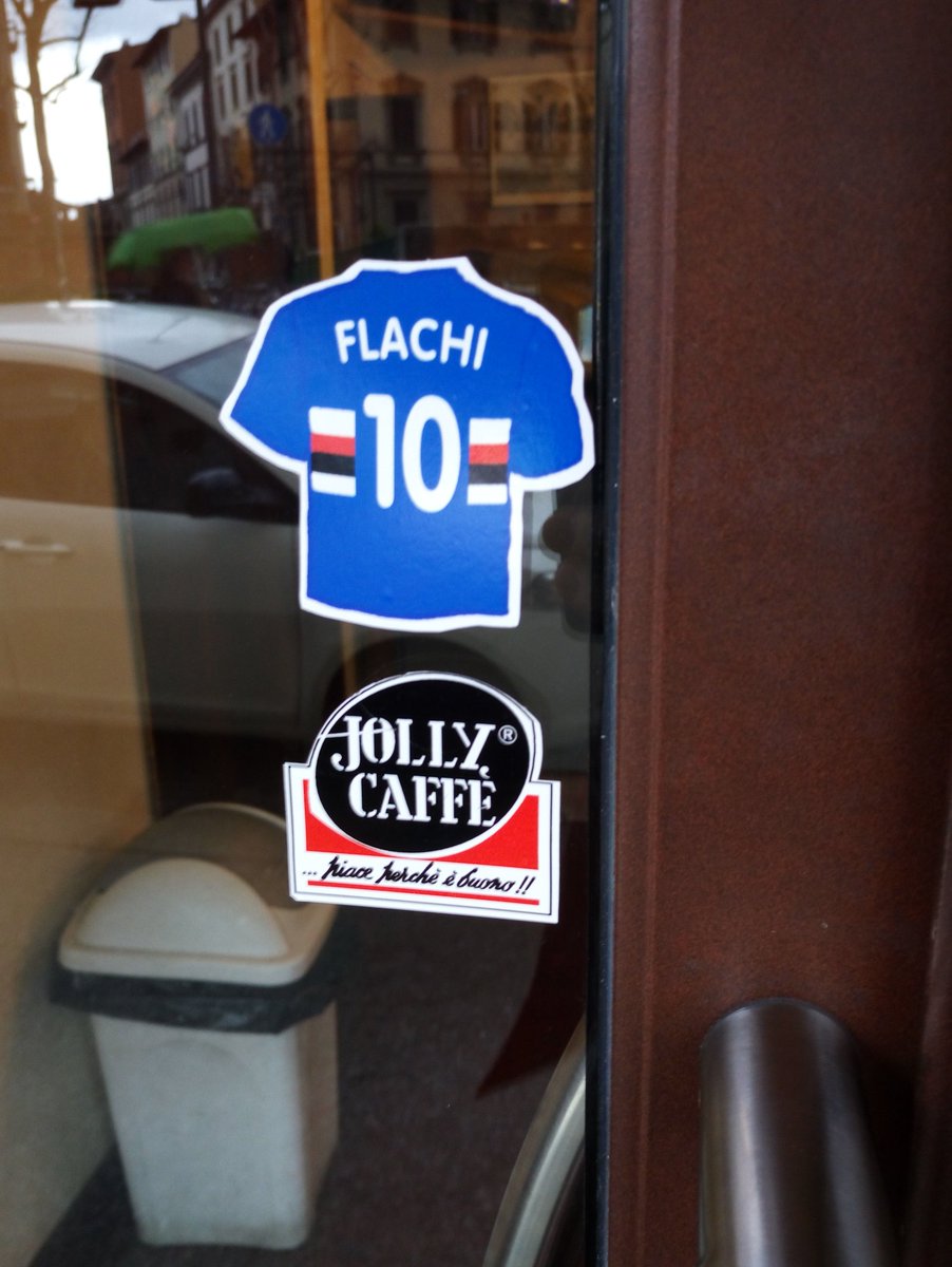 giuseg7's tweet photo. @FlachiFrancesco spero che oggi i saluti da Genova ti siano arrivati... Forza per il #flachiday! flach10 https://t.co/T6Juj5Np94