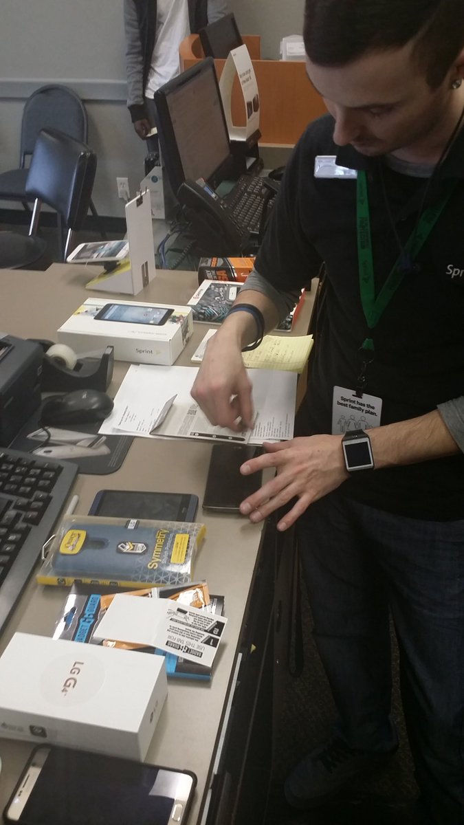 logankatseanes's tweet photo. @soupWL with a big sale! New tep+ tab tep+ LG TV and 110 in accessories! @RonDyeJR @WL_News @DEVINPOLK3 @wl_byoung https://t.co/0TfTgdNj2o