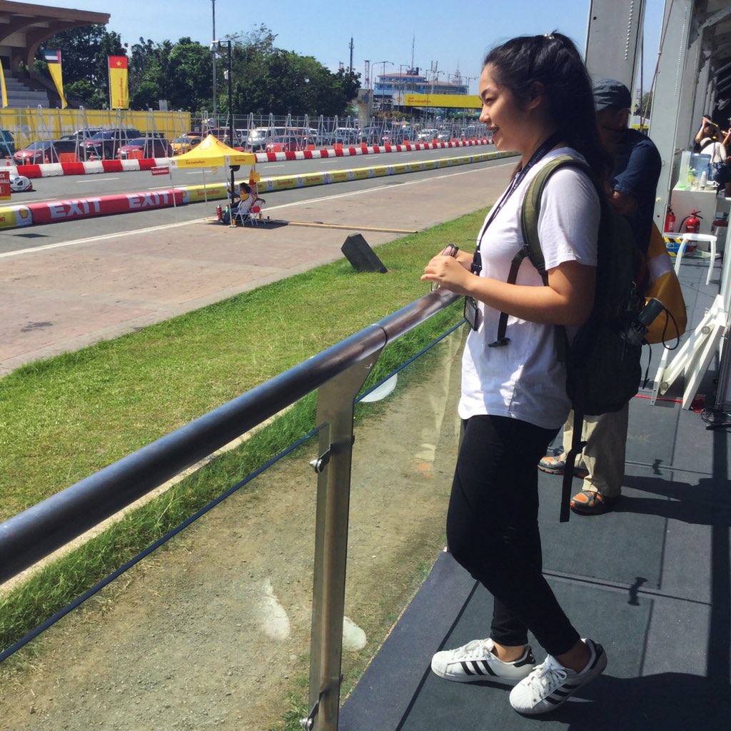 ninilayug's tweet photo. #SEM2016 #ShellEcoMarathonAsia2016 #ShellFuelSave π¦β½οΈππ΅ππ© https://t.co/3q7mXBtQI8