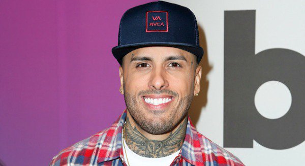 Nicky Jam neck tattoo  Tatuajes de poker Tatuajes de pierna completa  Tatuaje del cuello