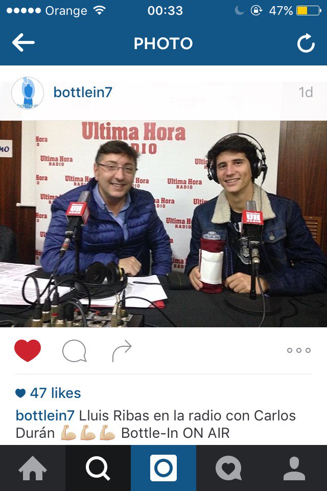 bottlein10's tweet photo. Nuestro director de Producción , Lluis Ribas en la radio Ultima Hora promocionando Bottle-In! Estamos a tope! https://t.co/L5f9SUyu3h