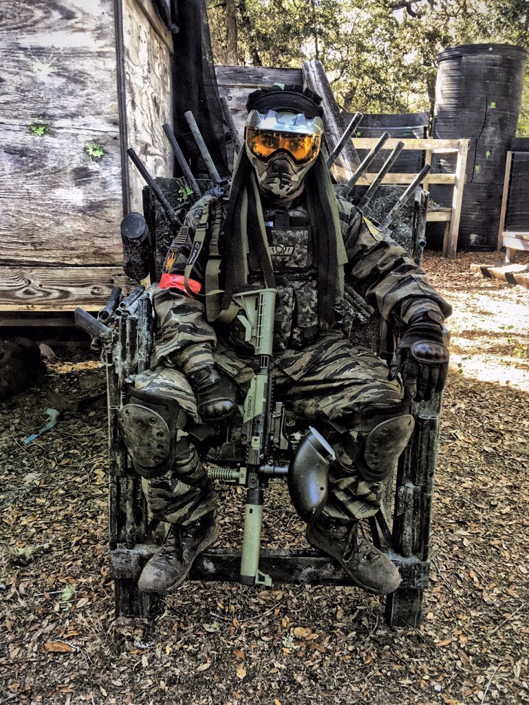 My buddy playing a game of thrones scenario event at Old River Paintball in Ocklawaha, Fl. Dope!🙌🏽 @TacMac407