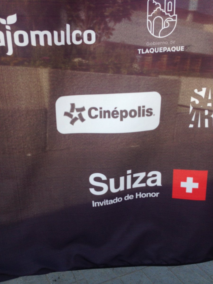 SoyHomosensual's tweet photo. . @Cinepolis exhibe y premia lo mejor del cine LGBT en @PremioMaguey 🌈🌎... Mientras @Cinemex apoya y exhibe "Pink" 💩 https://t.co/tFV095Huzu