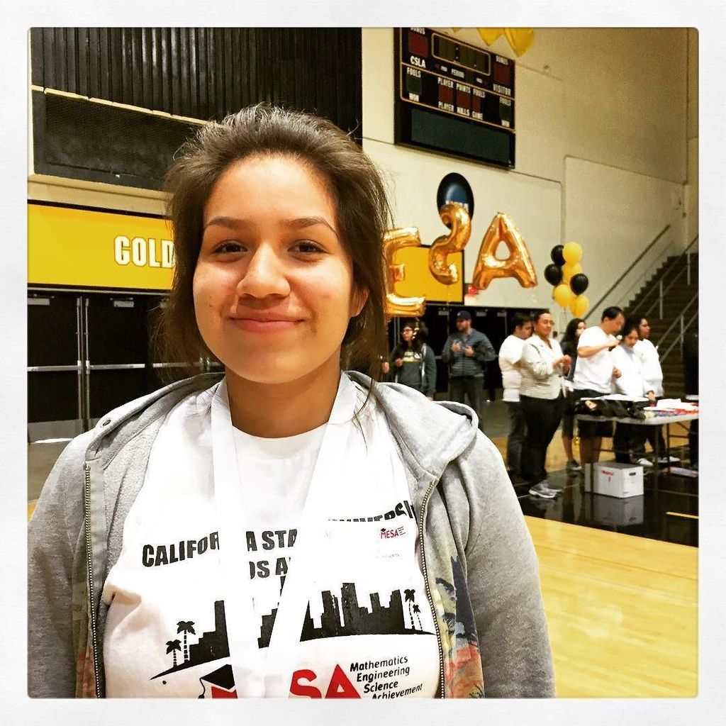 iamangelfdn's tweet image. RG from @STEM_BoyleHTS: 3rd place in plane today...Ashley. #MESAcompetitions #WeBuildThings #LatinasInSTEM #STEM #S…