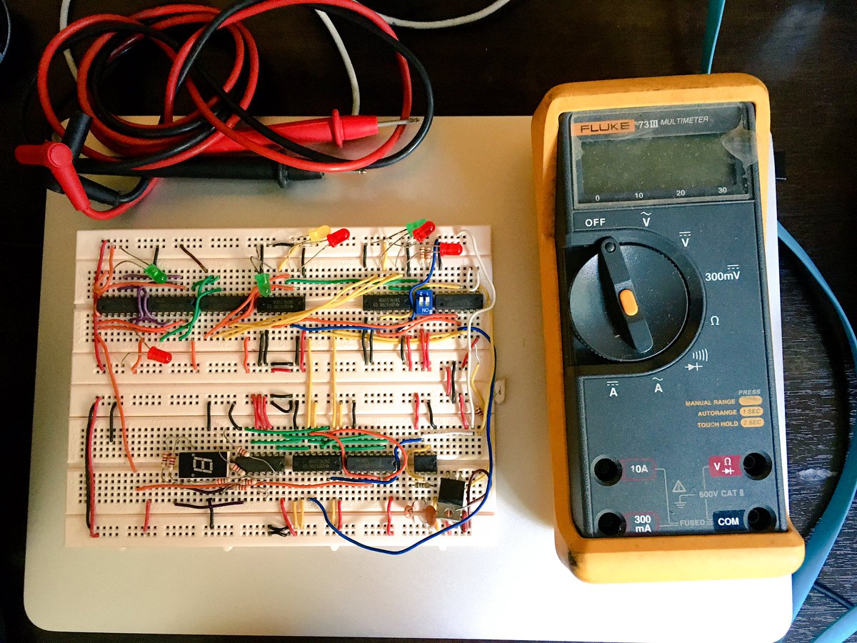 markedesrenz's tweet image. Back when I was &quot;training&quot; to be an engineer at SP! Messy circuitry! Tsk tsk #logicdesign 😂😂😂
