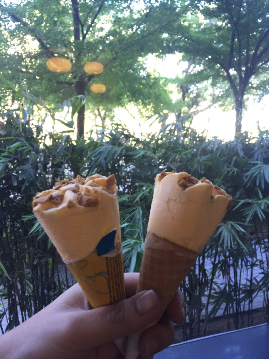ariezistableSAM's tweet photo. #Jaidine Feels #cornetto #mangotango https://t.co/f60XvCqgFY