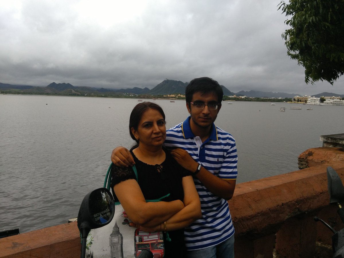 MisterRaghav's tweet image. @thekraftlyapp 

All that I am or hope to be, I owe it to my mother.

#SecretToMyAwesomeness