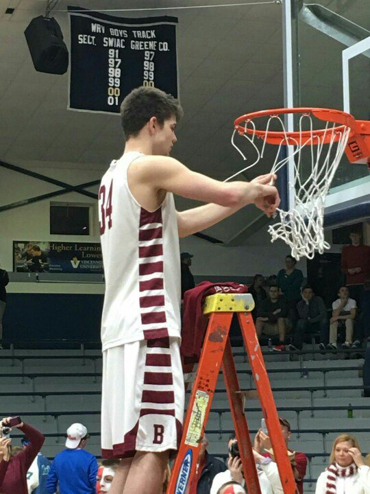 UISHoops's tweet photo. Congrats to Brandon Van Sant on winning a district title tonight #uishoops #togetherwefight https://t.co/G5VINBBcAY