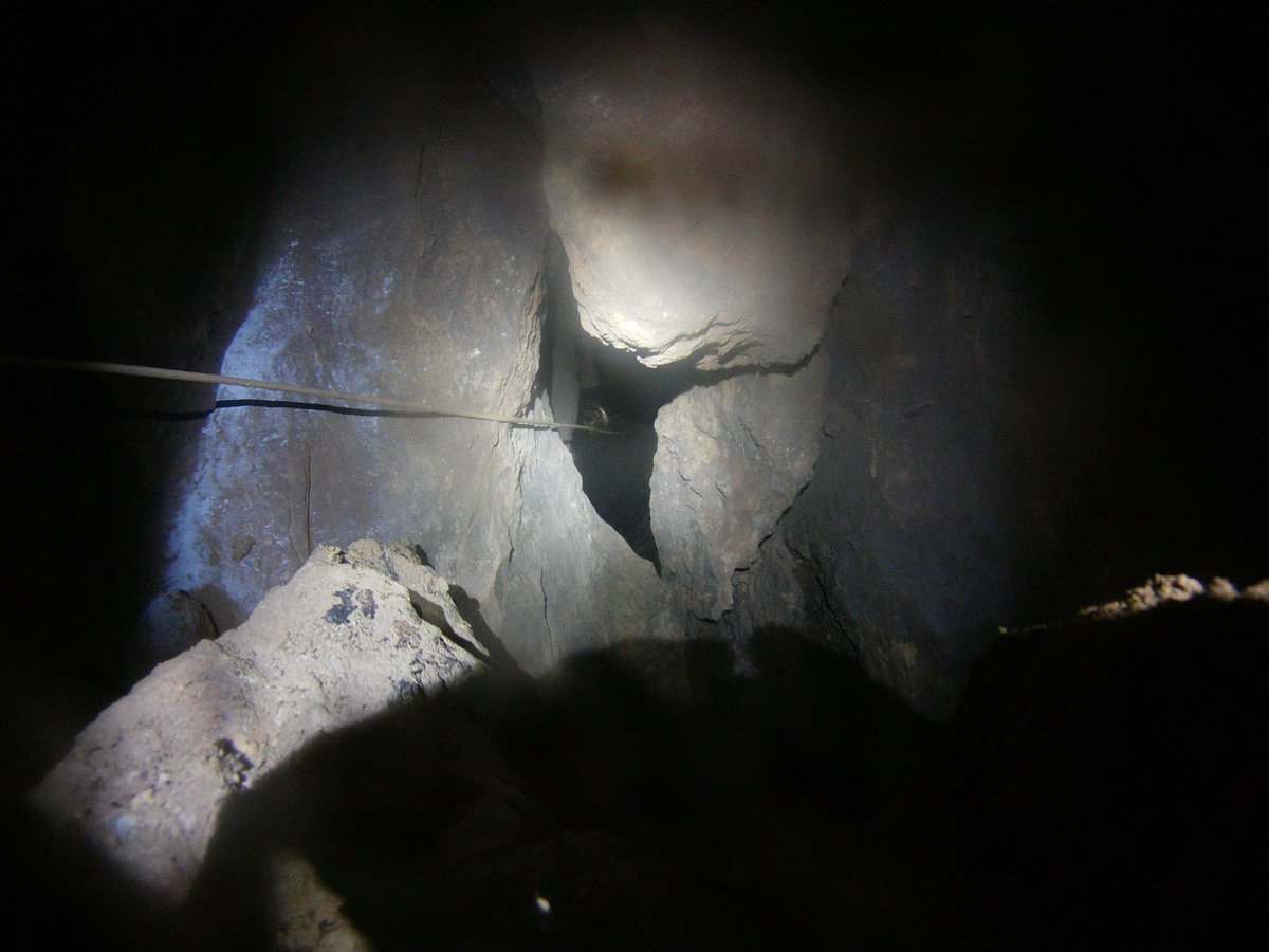 PaulVoight's tweet photo. Cooks Pit 51' pit down to lake water.
#Tennessee #caver #caving #cave #verticalcaving https://t.co/KCHpSTF3Z6