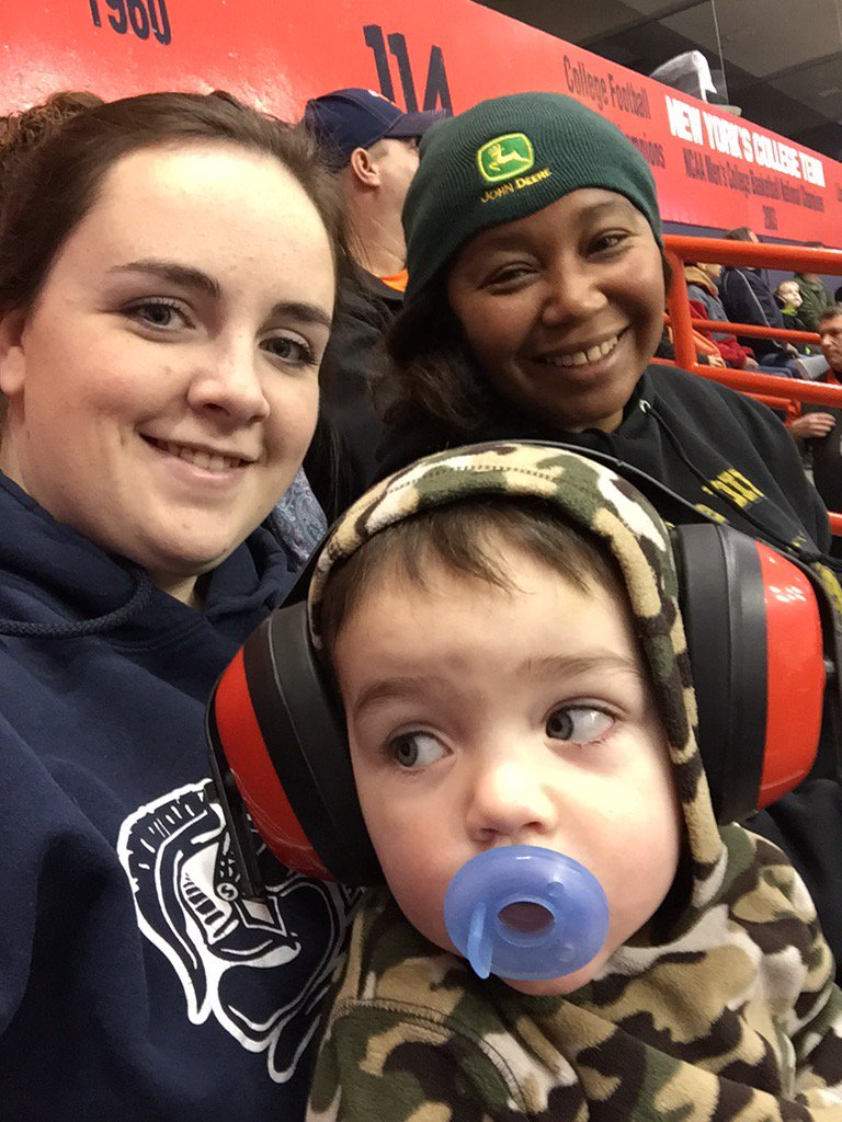 Alyson9292's tweet photo. #monsterjam https://t.co/t6Jo8CHRMn