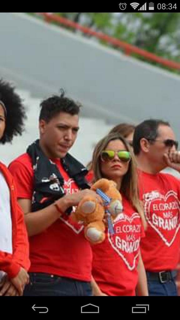 AKitty04's tweet photo. #Snooby
#CorazonMasGrande!❤🙈lindos
#Amistad https://t.co/NrqDiSMZI3