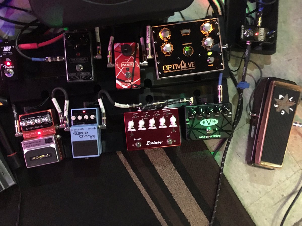 Bryan_TEE_'s tweet photo. Tonight's "office"! @Lafayette_Music @evhgear @BognerAmps @MesaBoogie @GurusAmps @DigiTech @jimdunlopusa #Optivalve https://t.co/gXrSOIN8Lm