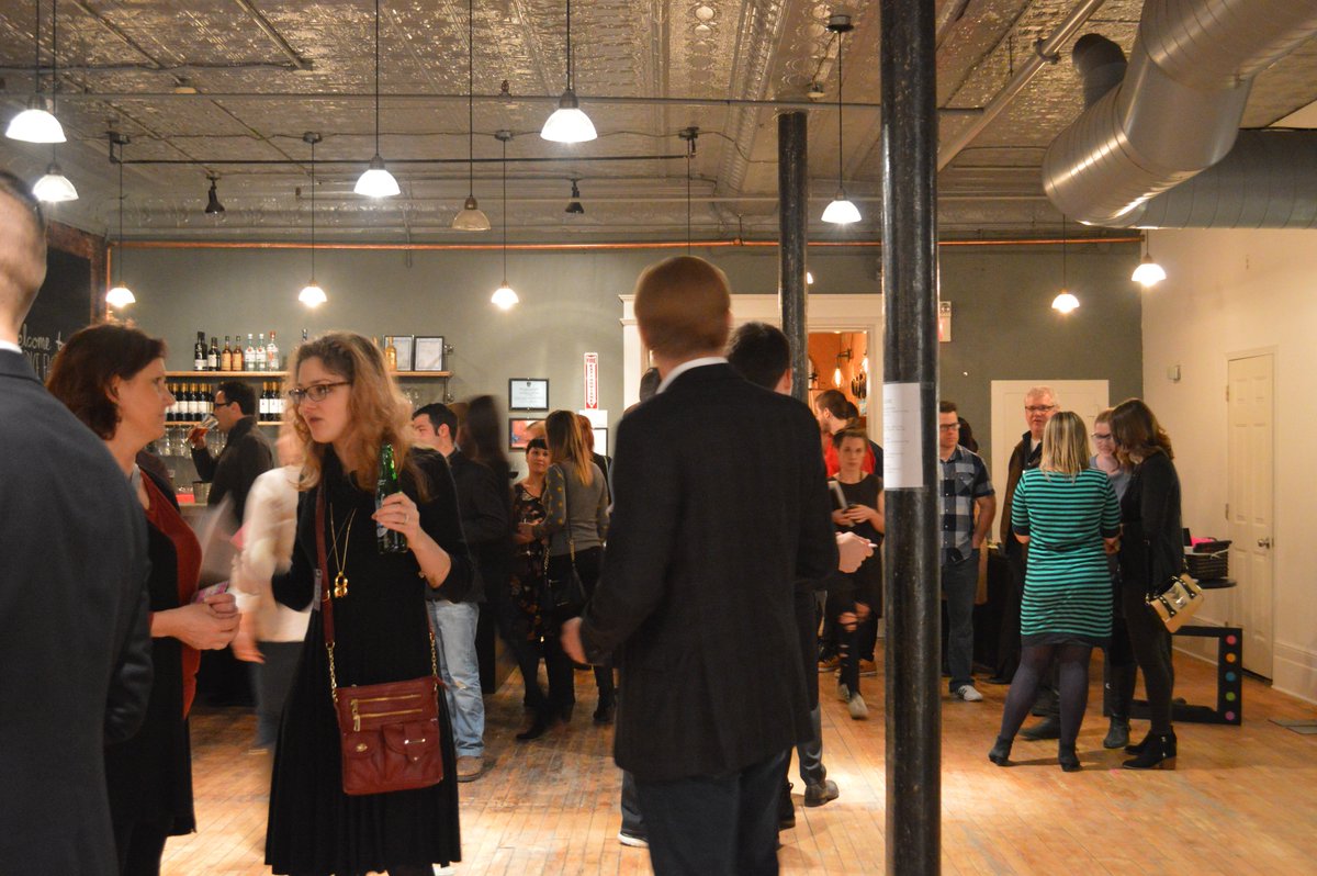 NotMyTypewriter's tweet photo. Finally sorting through a month's worth of photos! First up, a fantastic evening at the @ham_mediaguild mixer. https://t.co/qrRr1R22sm