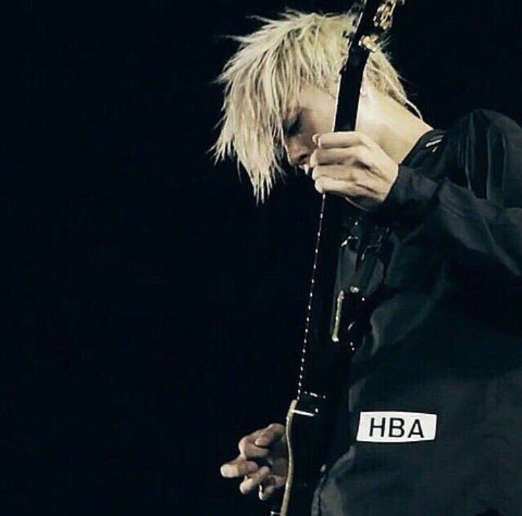 i_am_ra_chan's tweet photo. 相互フォロー希望してます🌎🙌
#ONEOKROCK 
#OORerさんと繋がりたい 
#OORerさんRT
#中学生OORerRT https://t.co/LAAt2gBj7a