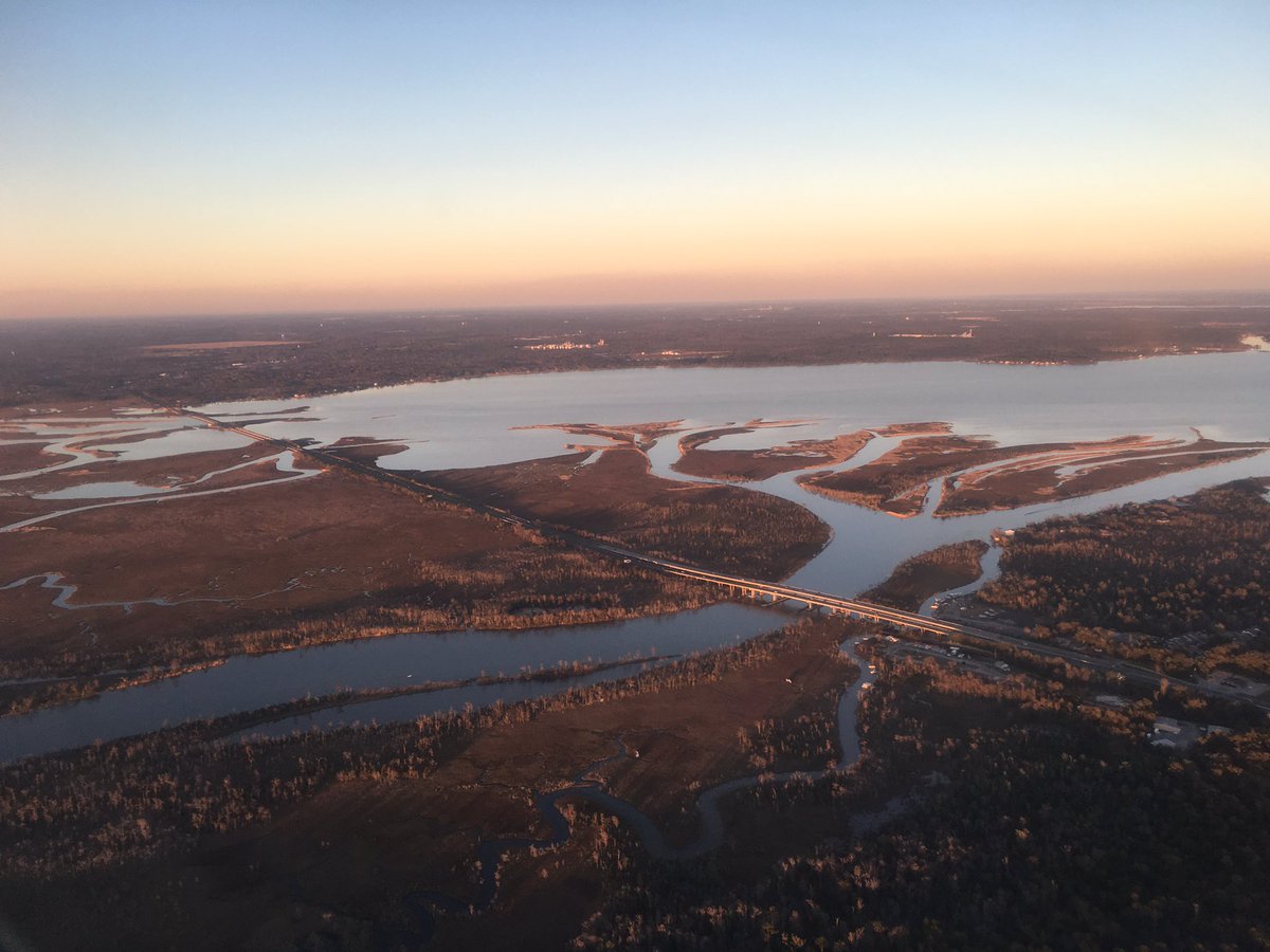 bethknost's tweet photo. It really is so flat! Hello Again. https://t.co/UbwmQgaGSu