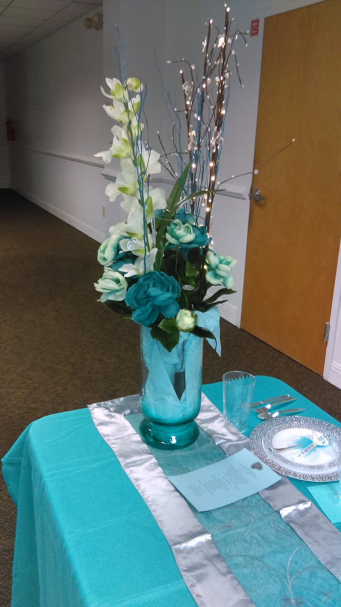 CreatebyAnnette's tweet image. Light  decor