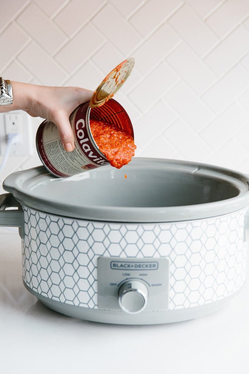 rkeyserling's tweet image. 5 Smart Tips for Better Slow-Cooking — Tips… dlvr.it/Khxhb6 #TipsTechniques #Appliances #CookingMethods