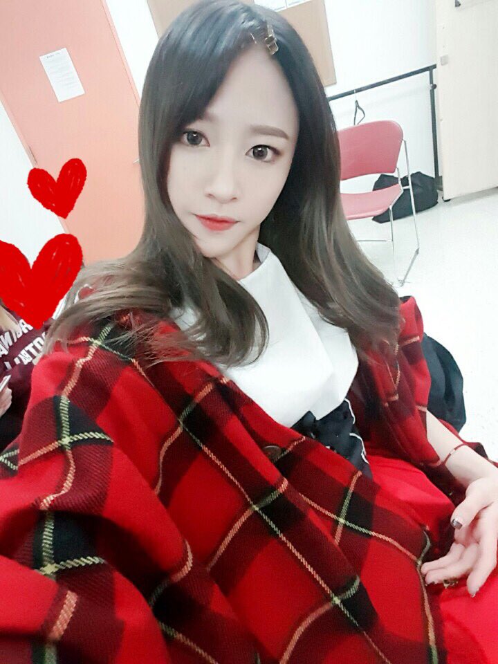 [#하니] #LEGGO 들 주말 잘 보내고 계신가요! 오늘도 #ONLY_ONE 스트리밍과 함께 즐거운 하루 보내세요! #스트리밍이벤트 #함께해요