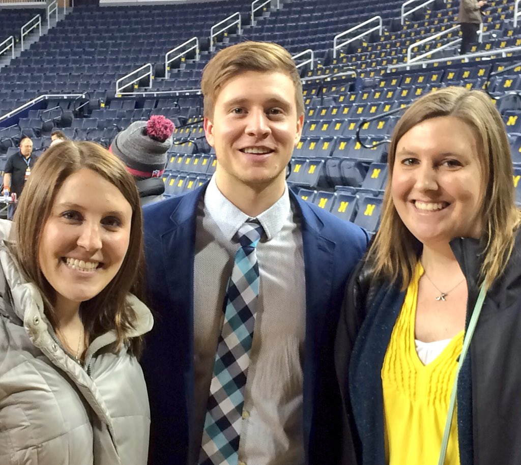 NIGHT MADE! Thanks <a href="/SpikeAlbrecht/">Spike Albrecht</a> for a great 4 years - Go Blue!