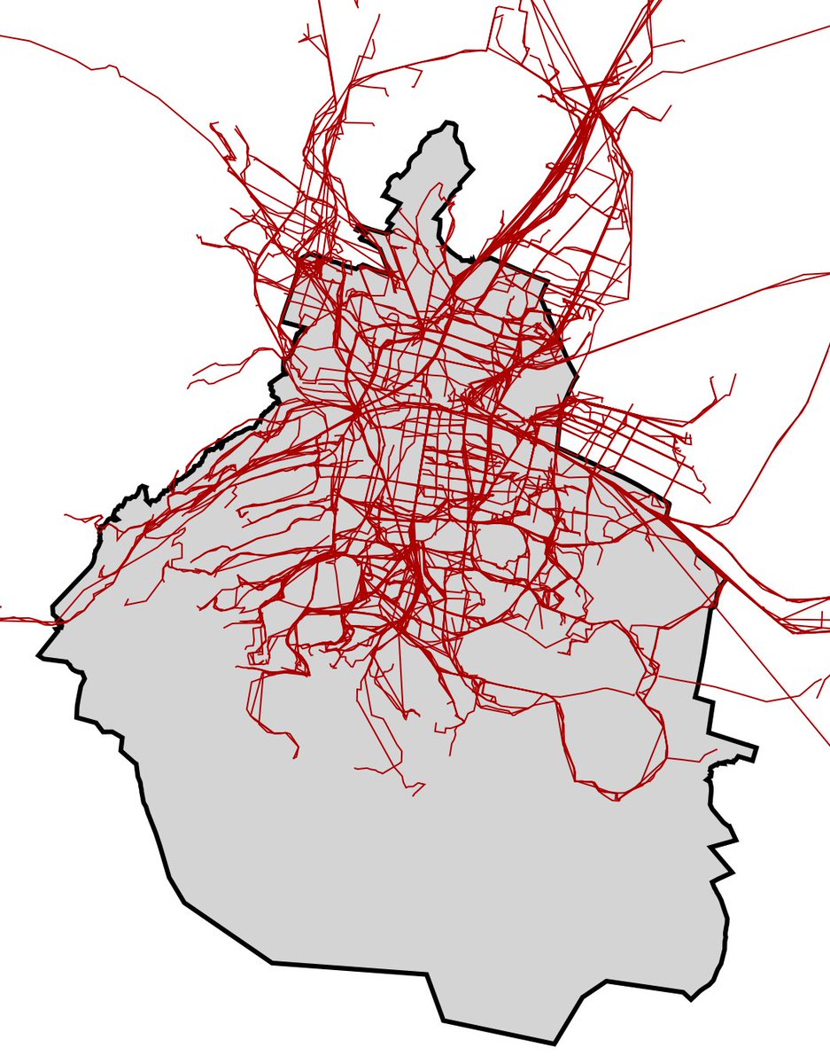 moaimx's tweet photo. Así se ven los datos de @MapatonCDMX en el #HackUrbano ... Solo le falta latir a la #CDMX. Ya hay datos de arterias! https://t.co/Lizrchh5i1
