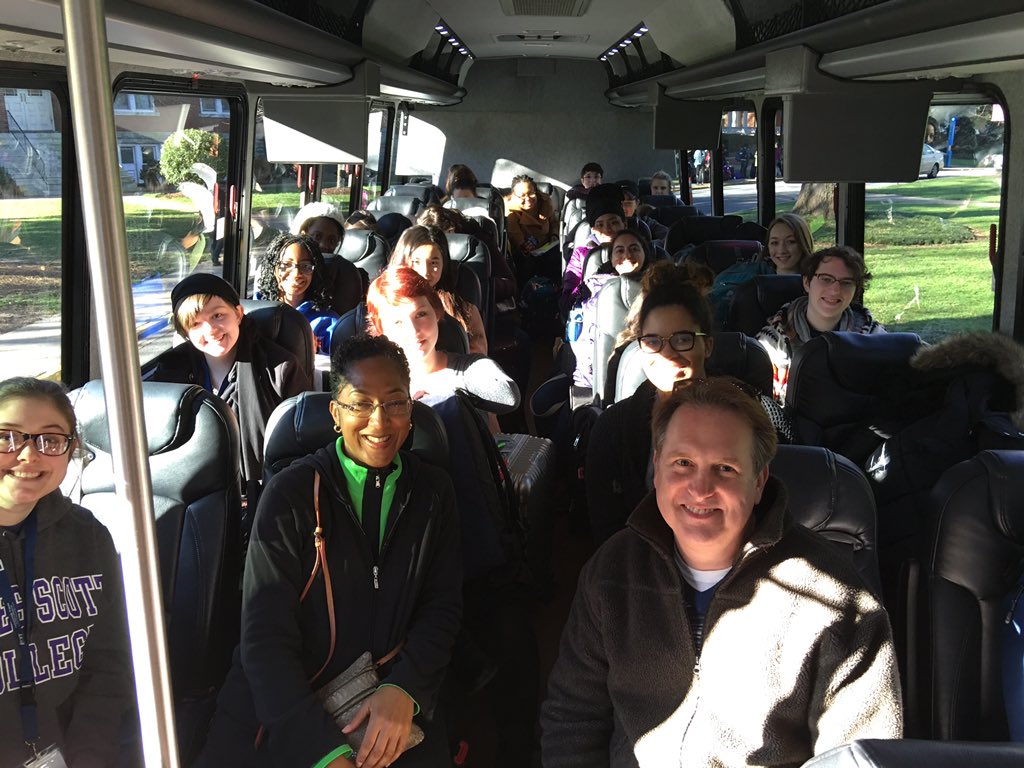 Nell_Ruby's tweet photo. #MYSUMMIT #ASC_TORONTO on the bus to leave https://t.co/Z4ANWHgz4b