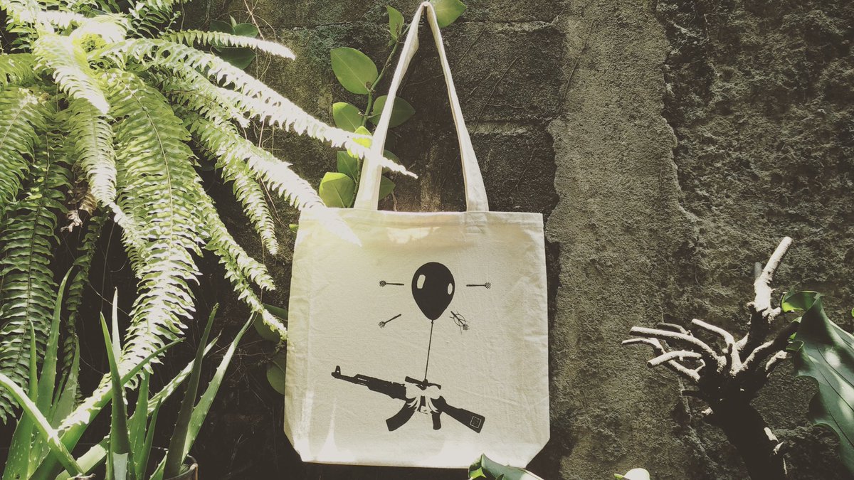 NiweVisual's tweet image. #totebag #artwork #niwevisual #stopwar #design