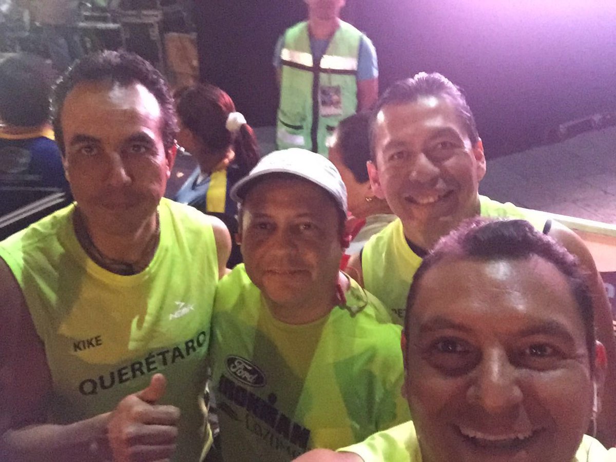 BraulioGuerraU's tweet photo. Felicidades @QroMunicipio Magnífica Carrera Nocturna. Buena ruta y organización. Bonita medalla. https://t.co/u0DDLaPWPm
