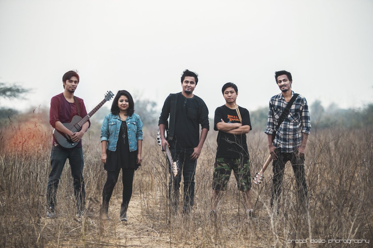SquarezAttached's tweet photo. We are absolutely stoked about what is to come.
#squarezattached
#musician
#rockband
#band
#2016 https://t.co/hI848UZOFj