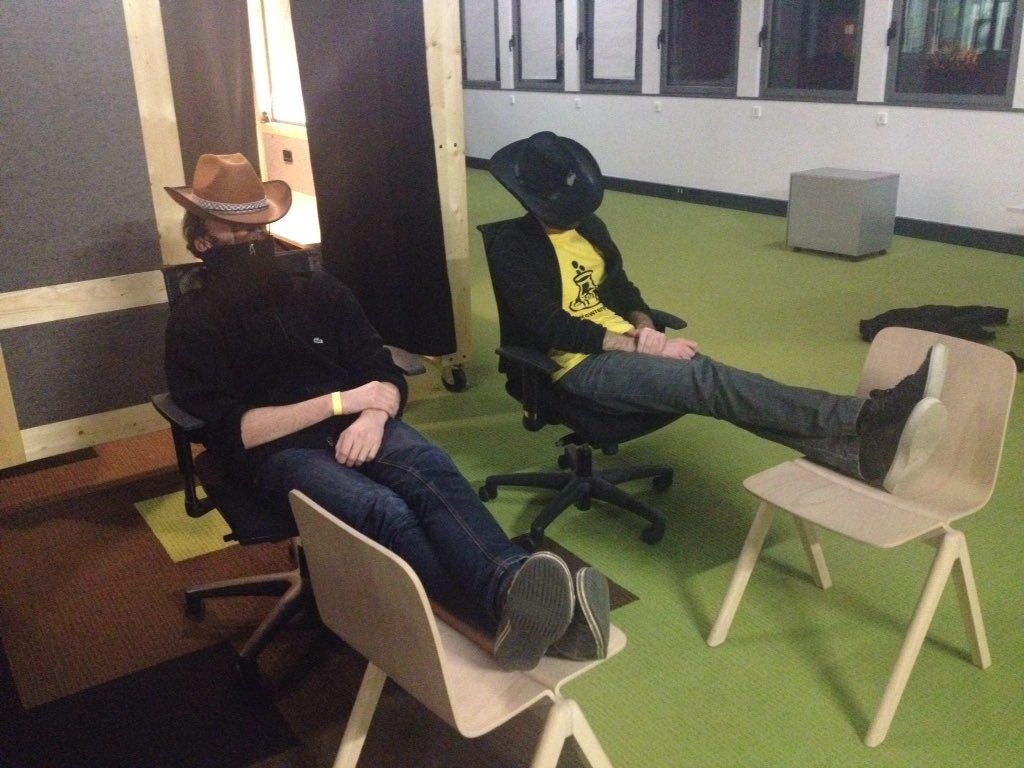 m1sleb's tweet photo. Il est enfin l'heure pour #mysafezone et #h2h de dormir ! #swrennes @SW_Rennes https://t.co/FqzPX8NED8