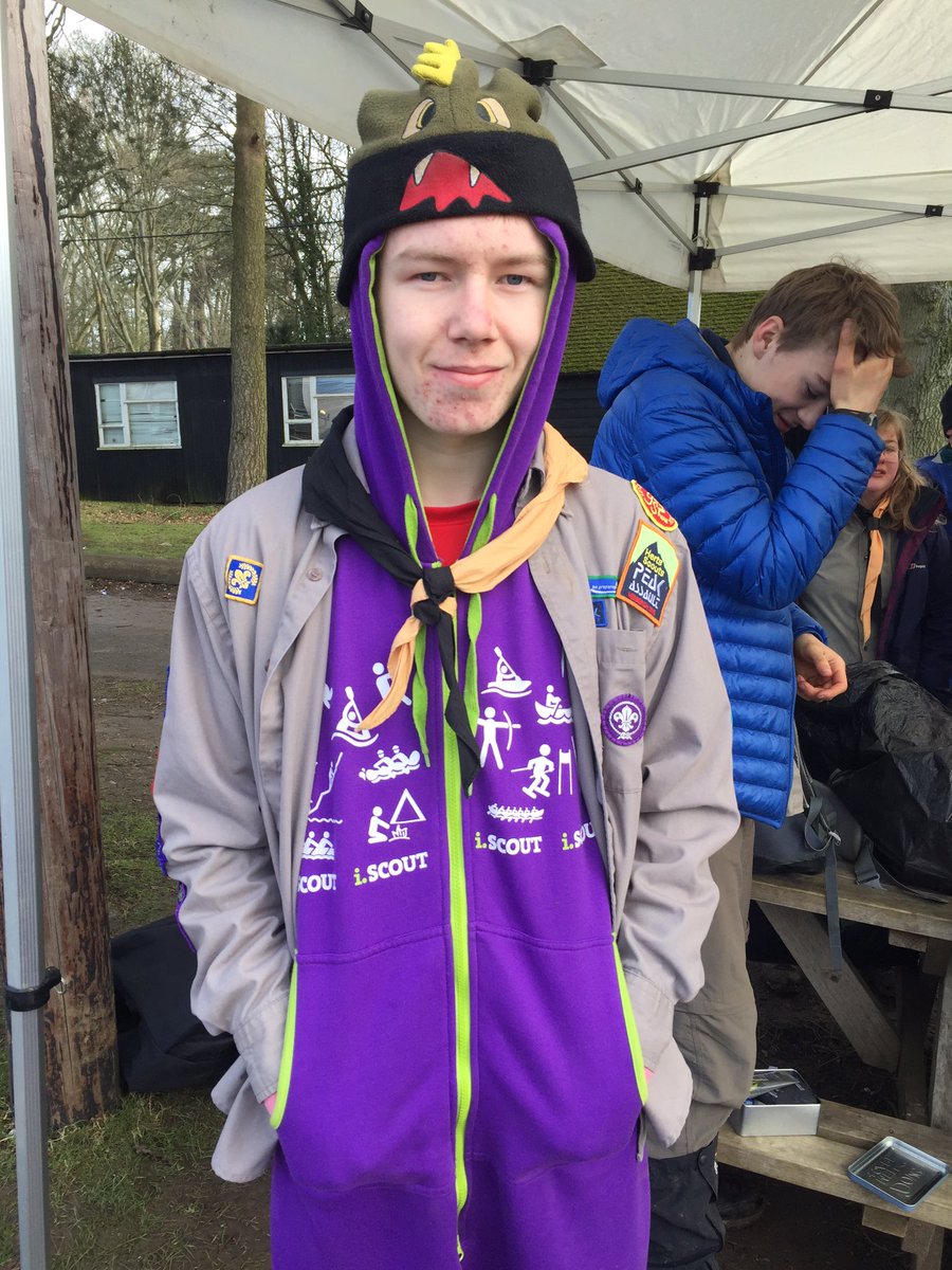 Some tired competitors this morning. Bacon sandwich and tea needed <a href="/HertsScouts/">Hertfordshire Scouts</a> #Chilternchallenge