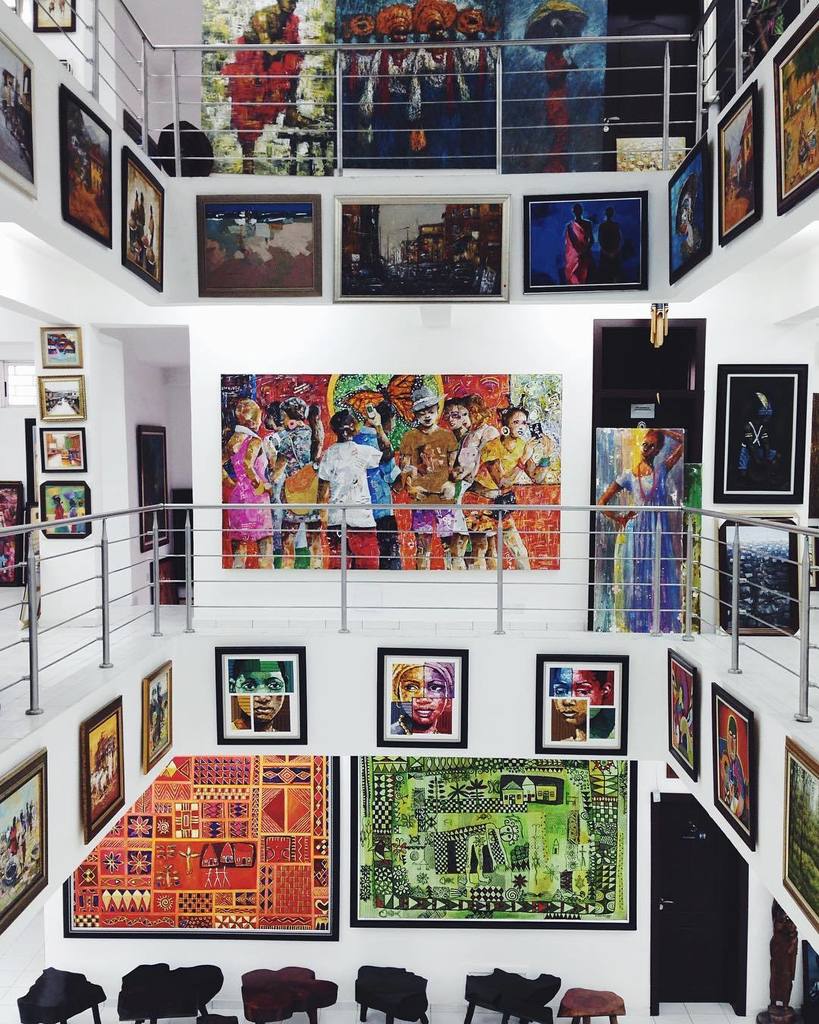 thecreativeas's tweet photo. 4 floors of amazing art!
#artinlagos #art #sculpture #batik #nigeriancreatives #calledtob… https://t.co/qzTGQ3rCbp https://t.co/uqJGTHbTF7