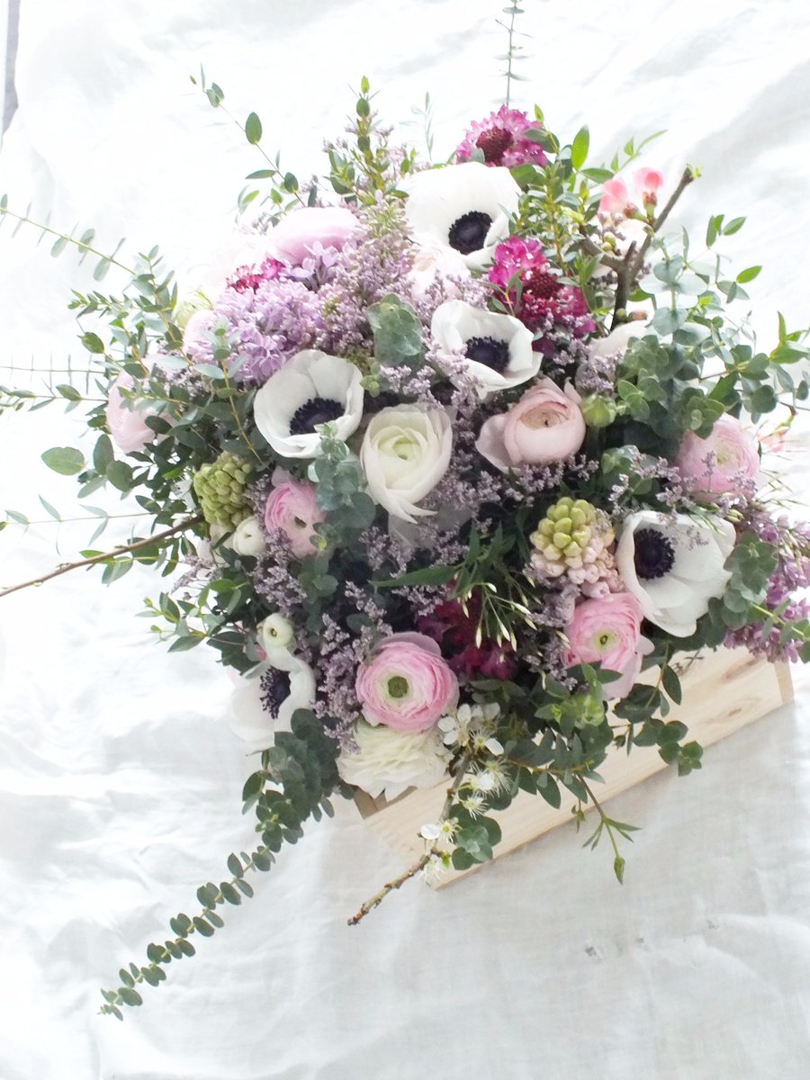 Les caisses fleuries 
#lesfleursdemilijolie #atelier #fleuriste #champêtre #rennes