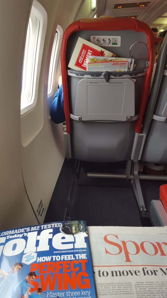 TrendSniper889's tweet photo. Lots of room, enroute to Algarve for our golf school @Garynorcottgolf. Reading material @TheTodaysGolfer #fryertips https://t.co/YDqV3x7AyC