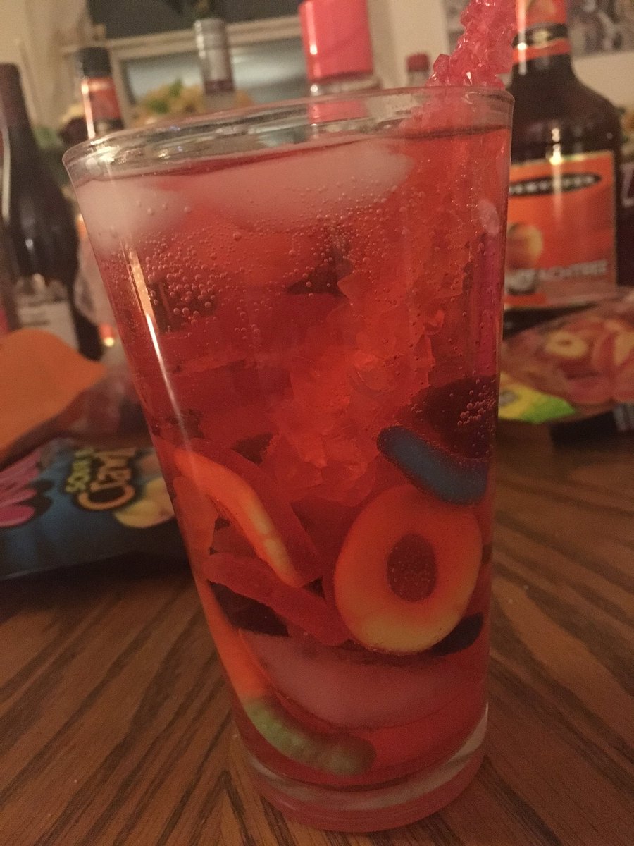 MattchuEast's tweet image. Shout out to @nosilladolan for the recommendation #candyland #pullingthrough