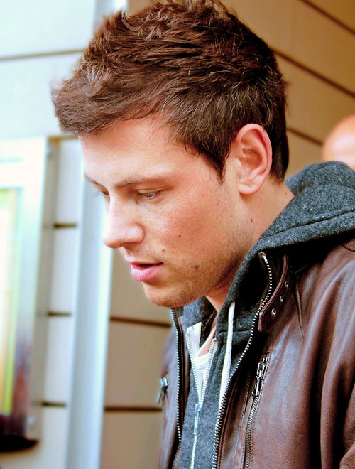 snowqita's tweet image. 15) Cory Monteith.