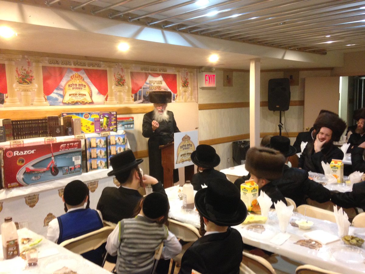 Slim48's tweet photo. What a beautiful Melava Malka! https://t.co/X1kiEdiBdZ
