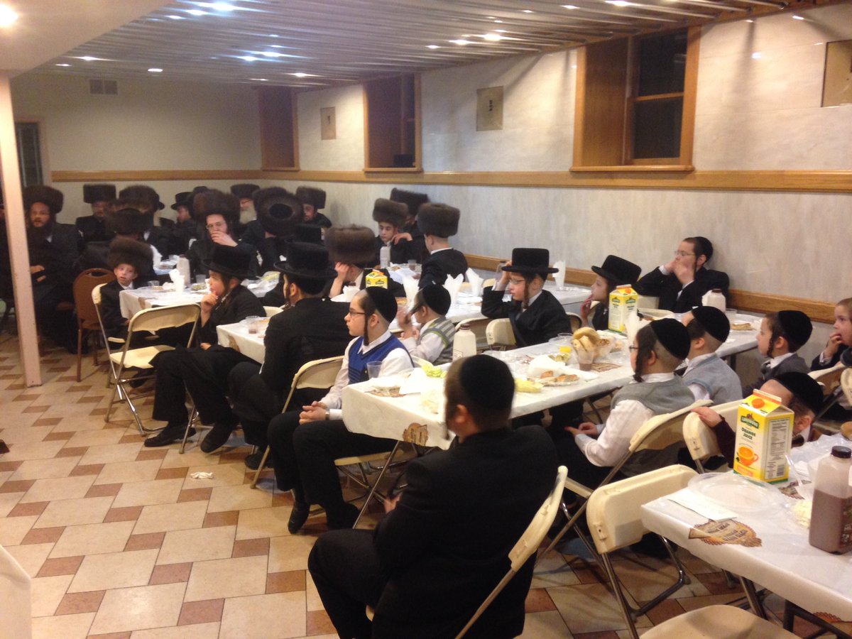 Slim48's tweet photo. What a beautiful Melava Malka! https://t.co/X1kiEdiBdZ