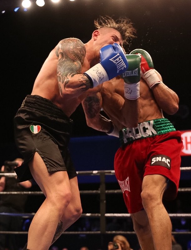RBRBoxing's tweet photo. Julian Williams Wins IBF Eliminator, Undercard Electrifies https://t.co/qBfnuIG1OP #Boxing #WilliamsMatano https://t.co/ln9VzGw49n