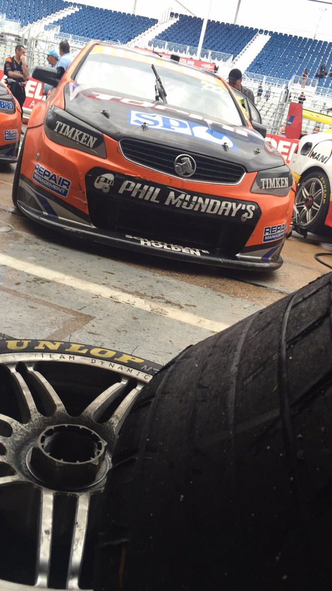 JakeSpencer39's tweet photo. Didn't need those wets anyway. Congrats @NickPercat https://t.co/NHAyYLhHY7
