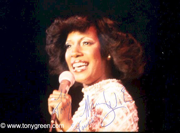 thebrownpoet2's tweet photo. @MWilsonSupreme Happy Birthday Mary Wilson!

#ThePrimettes #TheOriginalSupremes #RockRollHOF1988 #DareToDream https://t.co/aDZTbtTiQm