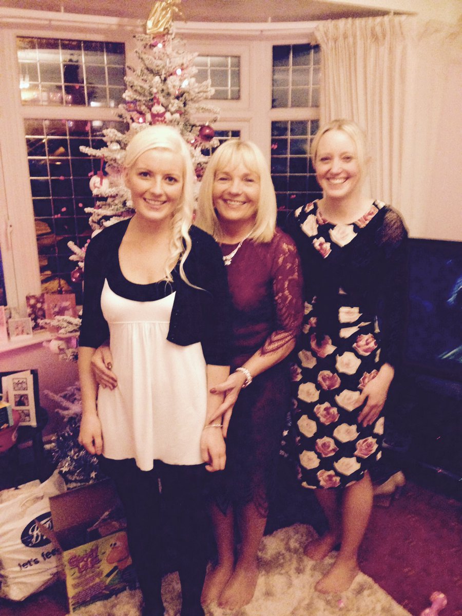 chloe161290's tweet photo. @karens_ks Happy Mothers Day!! Love you special lady!! https://t.co/n1bMxJAo1r